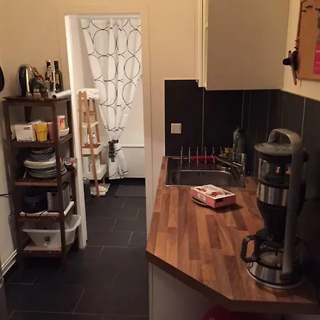 Δωμάτια σε οικογενειακή κατοικία 4 Sterne In Zentraler Lage Ανόβερο